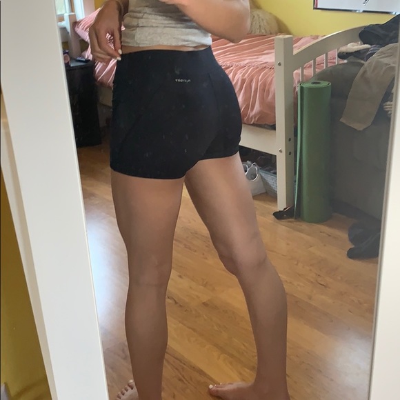 Spandex shorts - Picture 2 of 4